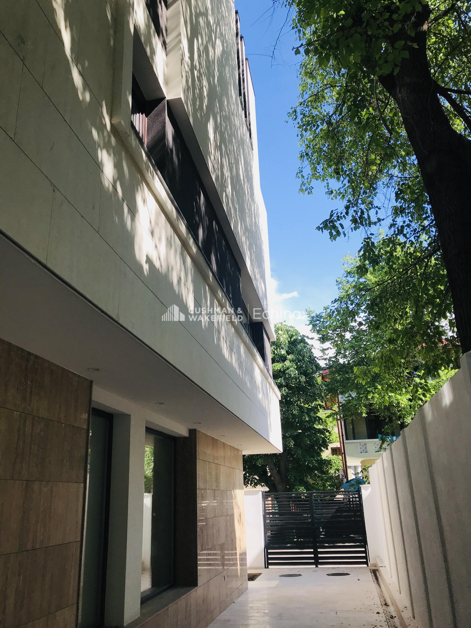 Dorobanti Building to Let