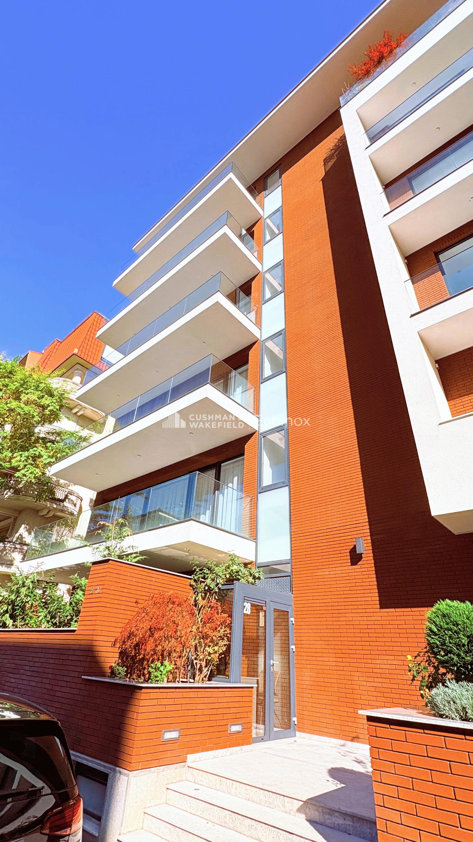 Primaverii Penthouse de Închiriat