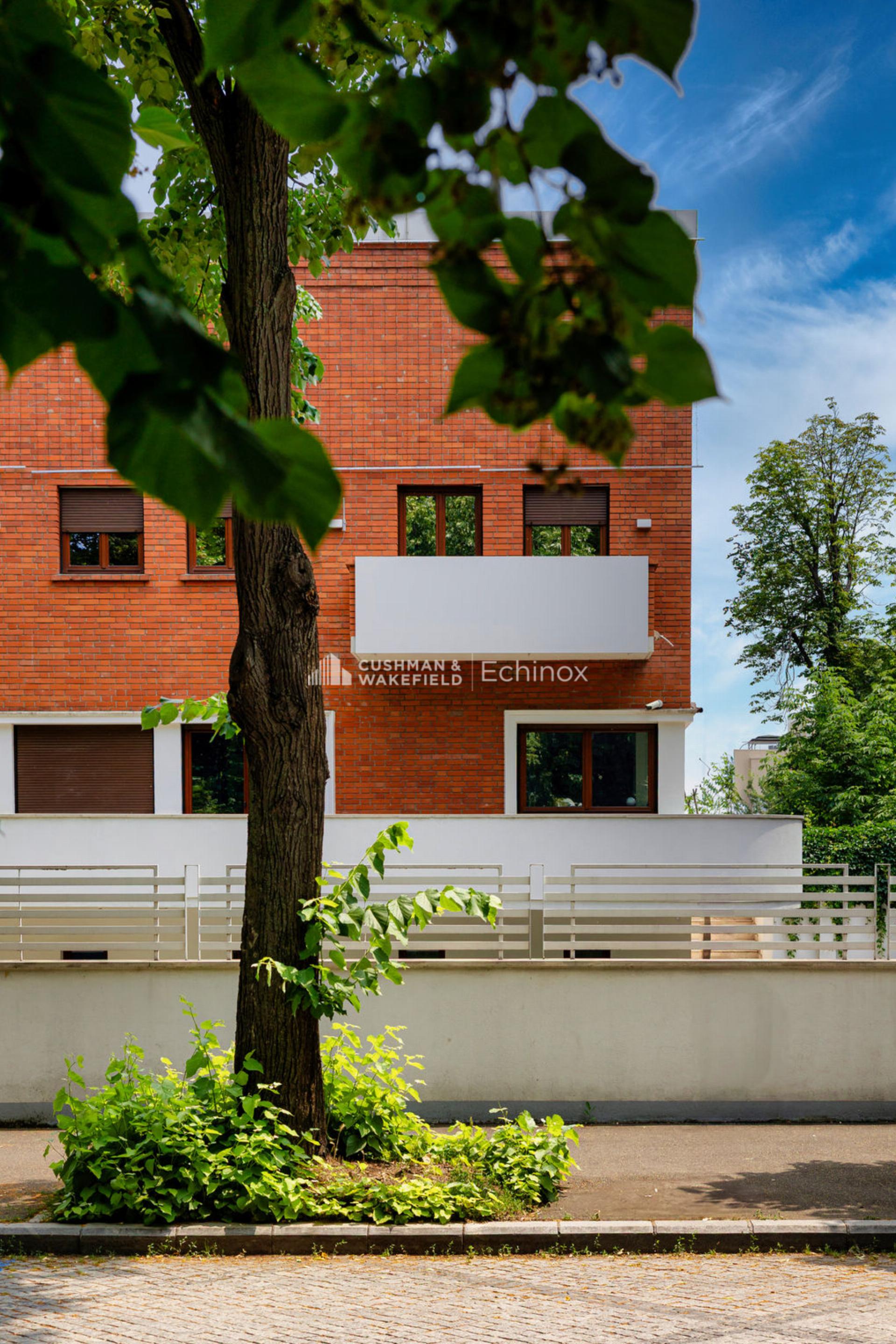 Aviatorilor Building to Let/for Sale Aviatorilor Building to Let/for Sale